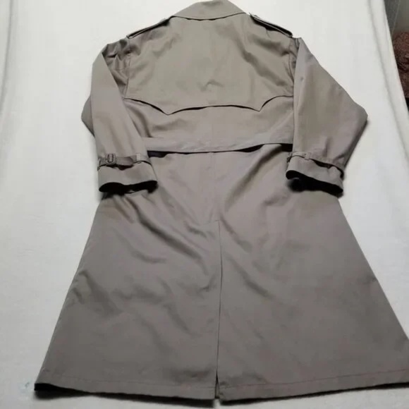 London Fog Towne Trench Coat Belt 42R - Picture 3 of 12